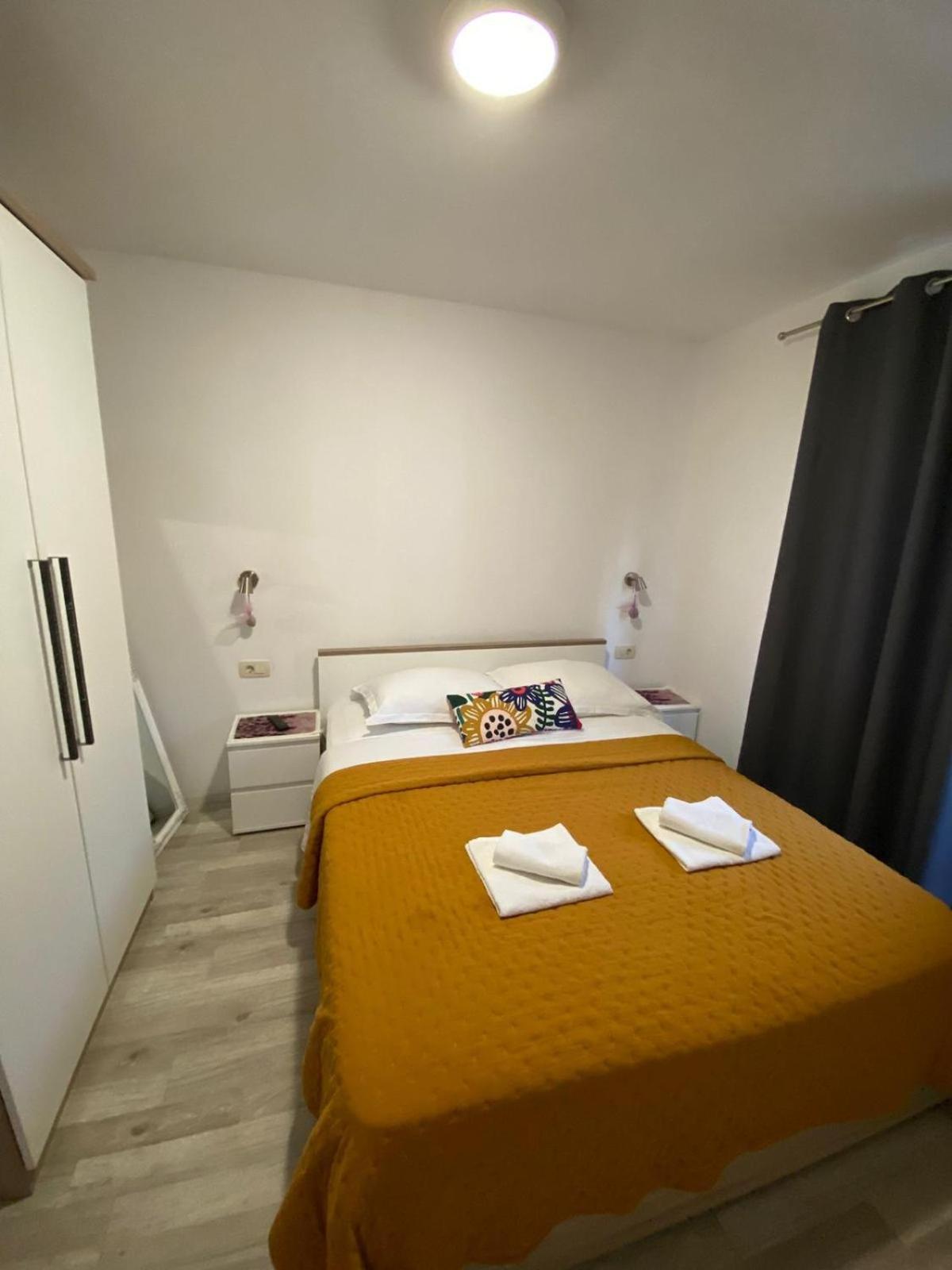 Apartmani Roko Drvenik (Split-Dalmatia) Exterior foto
