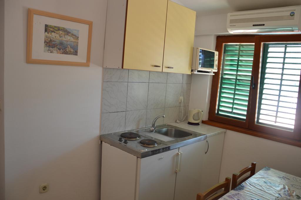 Apartmani Roko Drvenik (Split-Dalmatia) Exterior foto