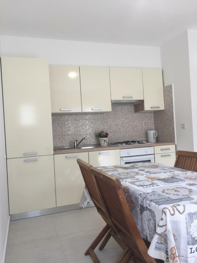 Apartmani Roko Drvenik (Split-Dalmatia) Exterior foto
