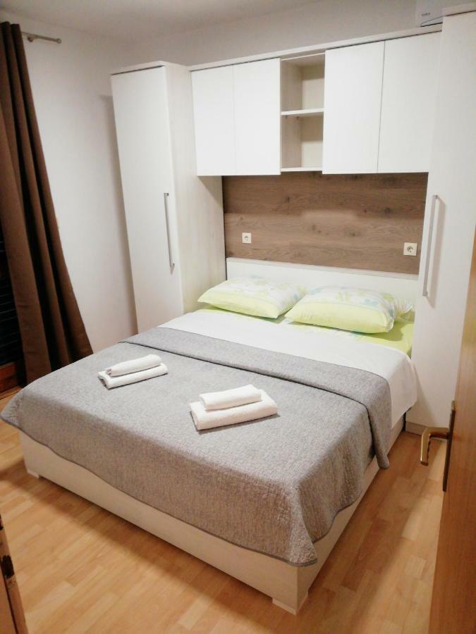 Apartmani Roko Drvenik (Split-Dalmatia) Exterior foto