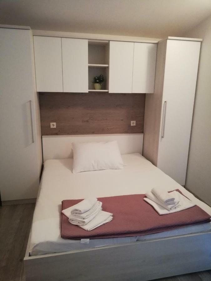 Apartmani Roko Drvenik (Split-Dalmatia) Exterior foto