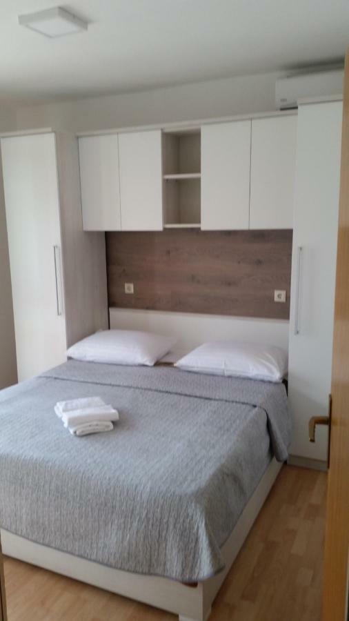 Apartmani Roko Drvenik (Split-Dalmatia) Exterior foto