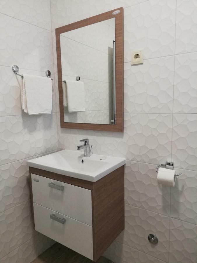 Apartmani Roko Drvenik (Split-Dalmatia) Exterior foto